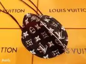 louis vuitton breathing mask hombre mujer population lvm315